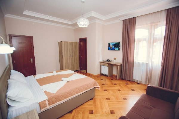 Daisi-Sunset Hotel (Batumi)